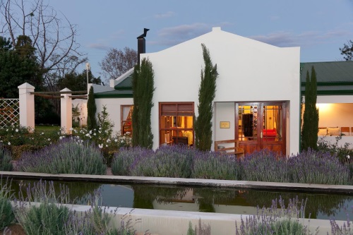 Berluda Farmhouse en Cottages buitenkant 2